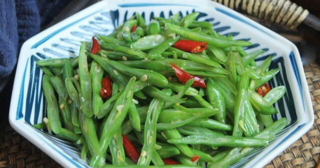 Xào đỗ thêm 1 bước này đảm bảo mẻ nào cũng xanh mướt, giòn ngon lại không còn chất độc