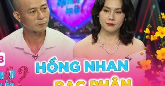 Mẹ 3 con đi hẹn hò, nghẹn ngào kể về quá khứ với hai chồng cũ