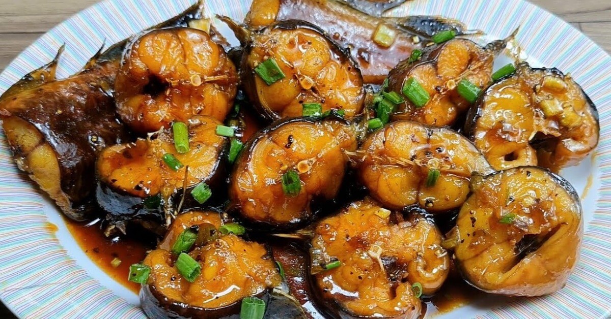 Loại cá bị chê bẩn nhưng bổ ngang vi cá mập, chợ bán đầy mà ít người mua ăn, kho tiêu ngon "đỉnh nóc, kịch trần"
