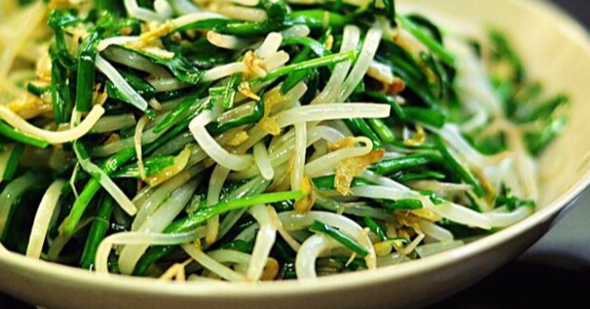 Hai rau này xào với nhau vừa dễ làm lại bổ gan, tráng dương, ăn mùa hè cũng thanh mát