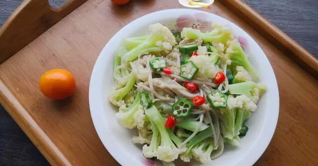 Mùa hè ăn dưa chuột hay mướp đắng không bằng thứ này! Tươi ngon, bổ dưỡng, giải nhiệt, vài chục nghìn là được đĩa đầy
