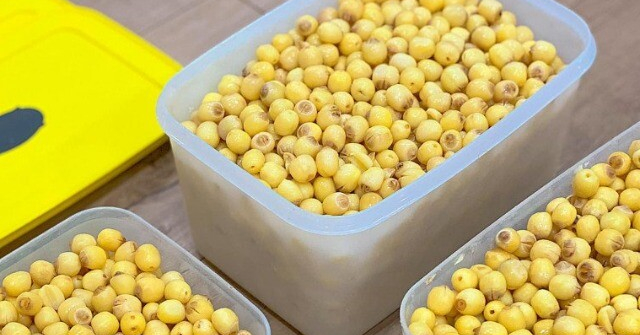 Cách bảo quản hạt sen để cả năm vẫn giữ được màu vàng tươi, không sượng