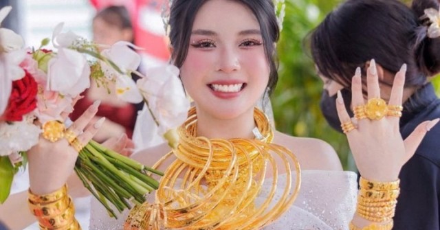 Đám cưới con trai chủ tiệm vàng ở Long An gây sốt vì chi tiết thú vị