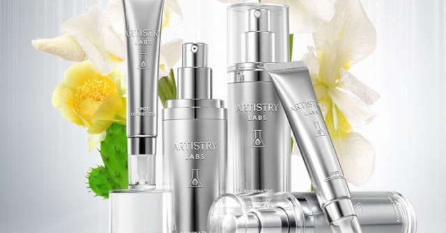 Amway Việt Nam ra mắt bộ giải pháp làm mờ đốm nâu lão hóa Artistry Labs Illuminating System