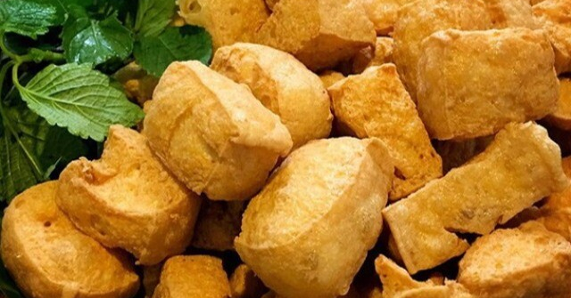 Rán đậu, đừng cho luôn vào chảo, làm thêm 2 bước này đậu giòn ngon, không nát hay dính