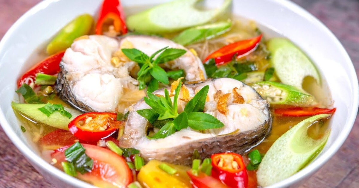 Nấu canh cá hay bị tanh, bếp trưởng tiết lộ: Chỉ cần làm theo bước này, canh thơm phức cả nhà ăn sạch nồi