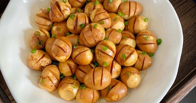 Loại quả bé xíu nhưng ngon và bổ dưỡng, kho một đĩa đầy chỉ hết vài chục nghìn là "đánh bay" cả nồi cơm