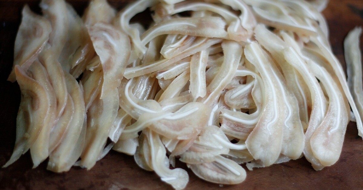 Luộc tai lợn nhiều năm giờ mới biết, tai phải ngâm vào thứ nước này mới trắng giòn không thâm xỉn