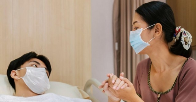 Bệnh do não mô cầu: Diễn tiến nhanh, nguy cơ tử vong trong 24h nếu không phát hiện sớm