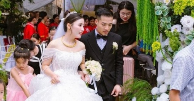 Rước cô hàng xóm trong 30 giây, chú rể Bắc Ninh kể loạt chuyện thú vị ngày cưới