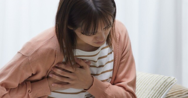 Nữ giáo viên 30 tuổi phát hiện ung thư vú từ dấu hiệu nhiều người bỏ qua