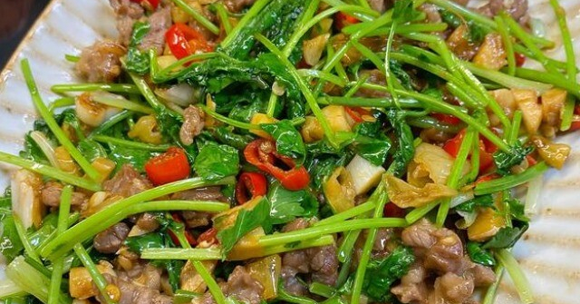 Ướp thịt bò cho muối là “hỏng bét”, cứ thêm 1 thìa này thịt sẽ mềm ngon ngọt, ăn chẳng bao giờ dai, là "sát thủ" của cơm trắng