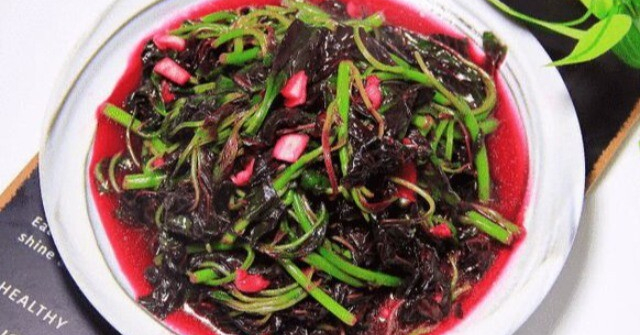 Loại rau có axit folic gấp 46 lần dưa chuột, mệnh danh là "rau trường thọ", đem xào tỏi thôi cũng ngon