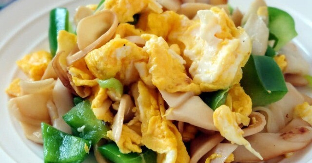 Chỉ là một loại rau mà chứa gần 20 loại axit amin, đem xào với quả giàu canxi được món siêu bổ mà giá chẳng hề đắt đỏ