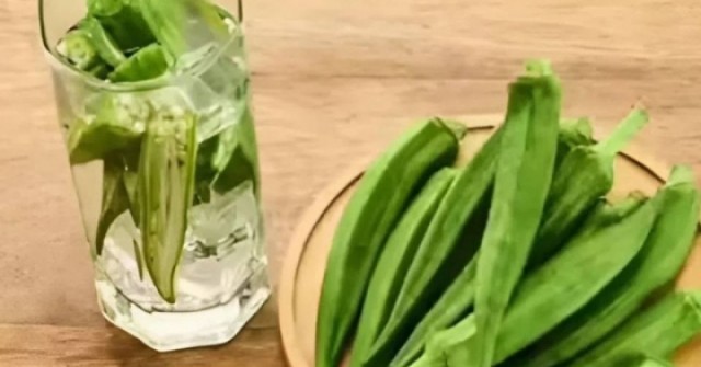 Ngâm đậu bắp từ tối để sáng uống giảm cân, ổn định đường huyết